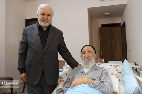 قائم مقام وزیر میراث فرهنگی با حجت الاسلام و المسلمین راشد یزدی دیدار کرد