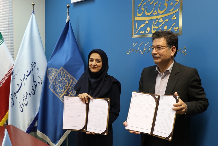 پژوهشگاه میراث‌فرهنگی و گردشگری با مرکز تحقیقات راه، مسکن و شهرسازی تفاهم‌نامه همکاری امضا کرد