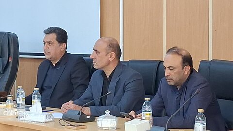 دیدار هنرمندان صنایع‌دستی با استاندار کهگیلویه و بویراحمد