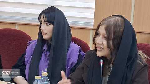 دیدار هنرمندان صنایع‌دستی با استاندار کهگیلویه و بویراحمد