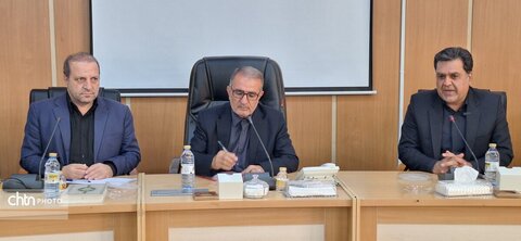 دیدار هنرمندان صنایع‌دستی با استاندار کهگیلویه و بویراحمد