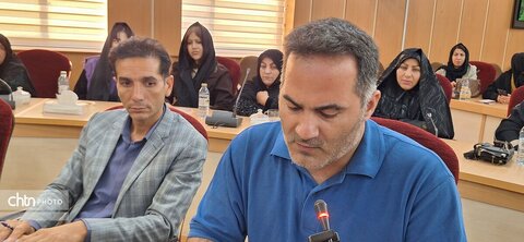 دیدار هنرمندان صنایع‌دستی با استاندار کهگیلویه و بویراحمد