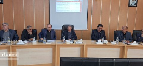 دیدار هنرمندان صنایع‌دستی با استاندار کهگیلویه و بویراحمد
