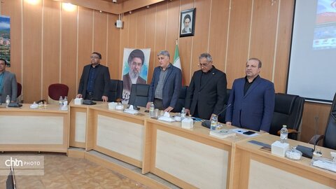 دیدار هنرمندان صنایع‌دستی با استاندار کهگیلویه و بویراحمد