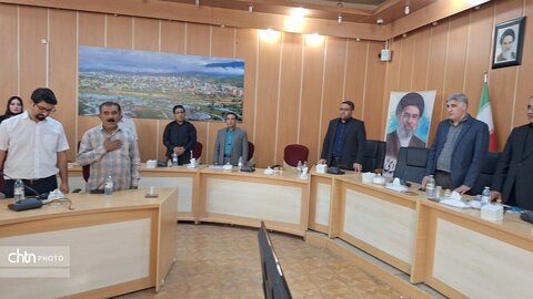 دیدار هنرمندان صنایع‌دستی با استاندار کهگیلویه و بویراحمد