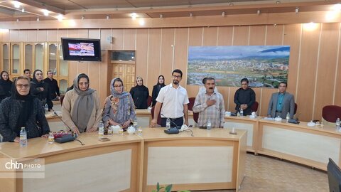 دیدار هنرمندان صنایع‌دستی با استاندار کهگیلویه و بویراحمد