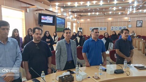 دیدار هنرمندان صنایع‌دستی با استاندار کهگیلویه و بویراحمد