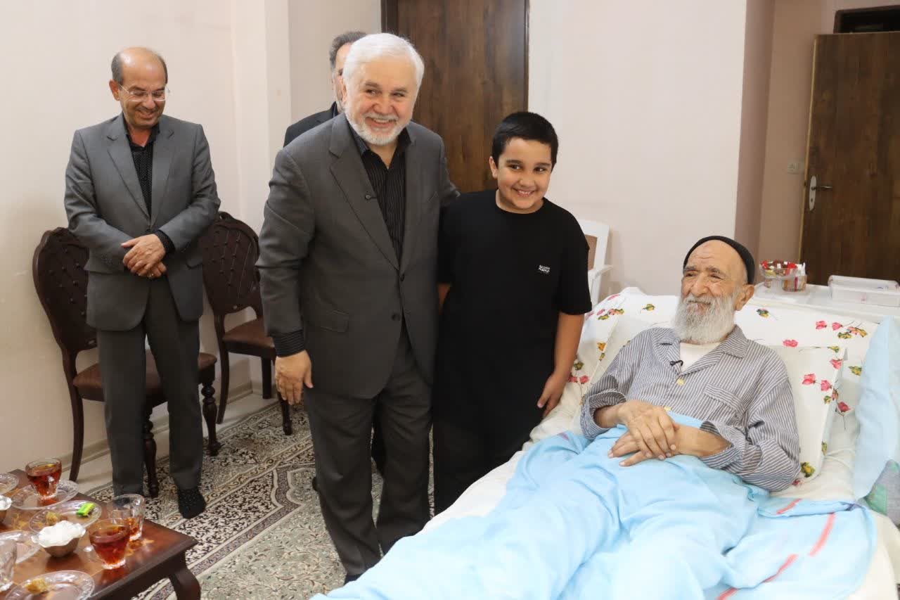 قائم مقام وزیر میراث فرهنگی با حجت الاسلام و المسلمین راشد یزدی دیدار کرد