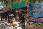 آیین سنتی «پاگلاب هفتم محرم» در روستای چم علیشاه لنجان برگزار شد