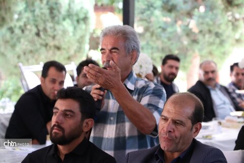 نشست تخصصی فعالان گرشگری و صنایع دستی شهرستان اسفراین
