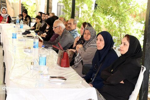 نشست تخصصی فعالان گرشگری و صنایع دستی شهرستان اسفراین