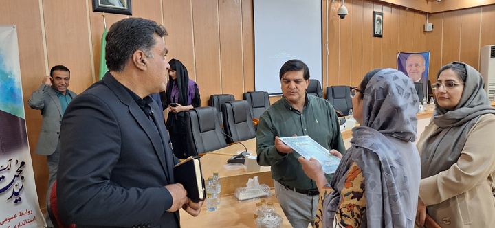 استاندار کهگیلویه و بویراحمد از هنرمندان صاحب مهر اصالت تقدیر کرد