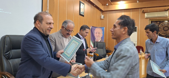استاندار کهگیلویه و بویراحمد از هنرمندان صاحب مهر اصالت تقدیر کرد