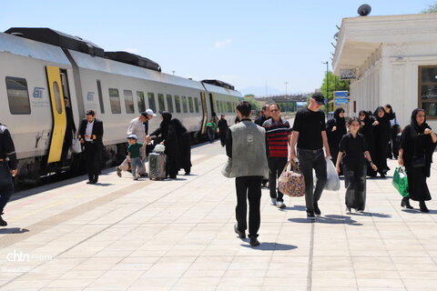 قطار گردشگری یوم العباس زنجان