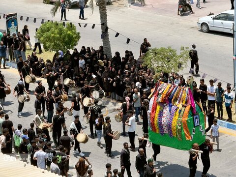 قشم در سوگ علمدار کربلا؛ گزارش تصویری از تاسوعای حسینی