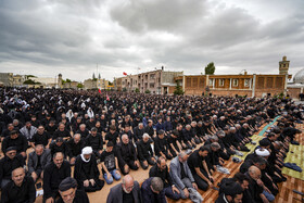 اقامه نماز ظهر عاشورا در اردبیل