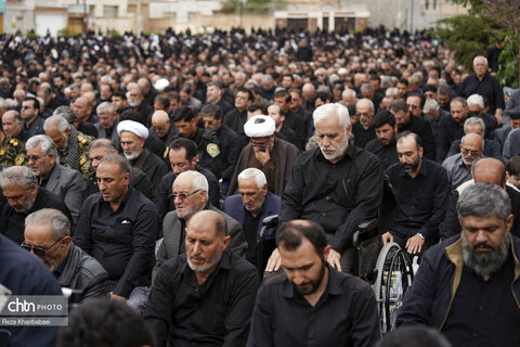 اقامه نماز ظهر عاشورا در اردبیل