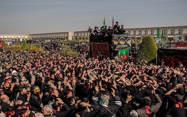 محرم در نصف جهان، قلب تاریخ ایران
