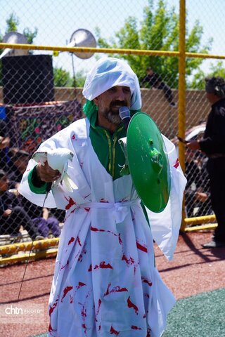 مراسم شبیه‌خوانی عاشورای حسینی در روستای یالقوزآغاج سلماس