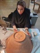 نقاشی روی سفال بدون پژوهش و خلاقیت دوام نمی‌آورد