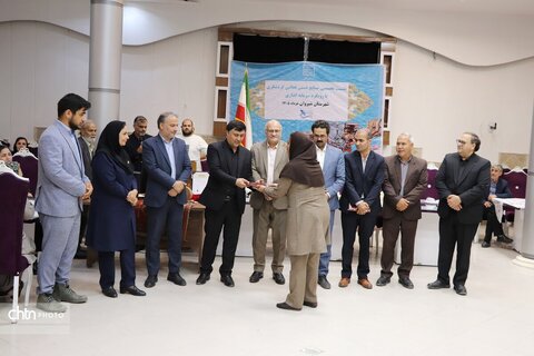 نشست تخصصی فعالان صنایع‌دستی و گردشگری در شیروان