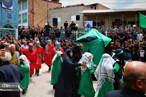 برگزاری آیین خیمه‌سوزان روز عاشورا در شهرستان ساری