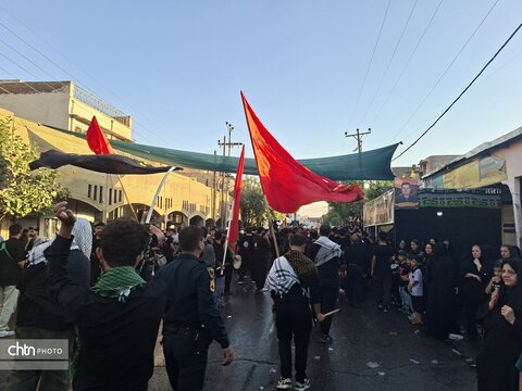 برگزاری مراسم تاسوعا و عاشورای حسینی با حضور اقشار مختلف مردم خوزستان