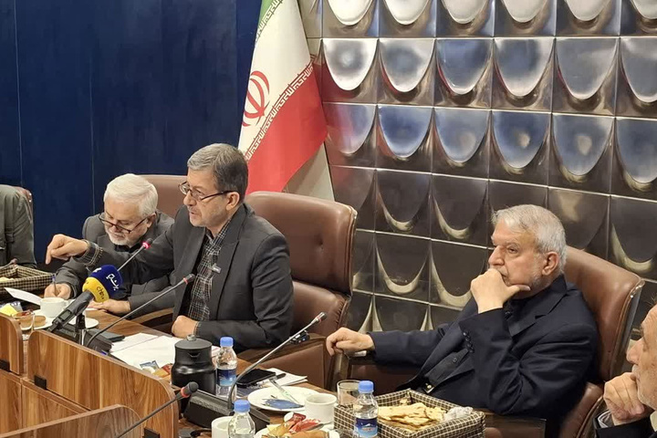 استاندار: اصفهان با ۲۲ هزار جاذبه تاریخی آماده فصل نوین گردشگری ایران است/ ضرورت حمایت ملی از پروژه‌های مرمتی و توسعه‌ای حوزه میراث‌فرهنگی