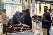 برپایی نمایشگاه صنایع‌دستی قزوین در دانشگاه بین‌المللی امام خمینی(ره)