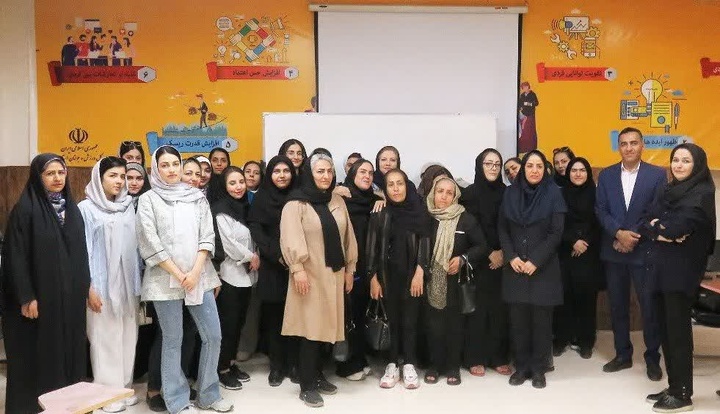 دوره آموزشی گلیم‌بافی در سمنان