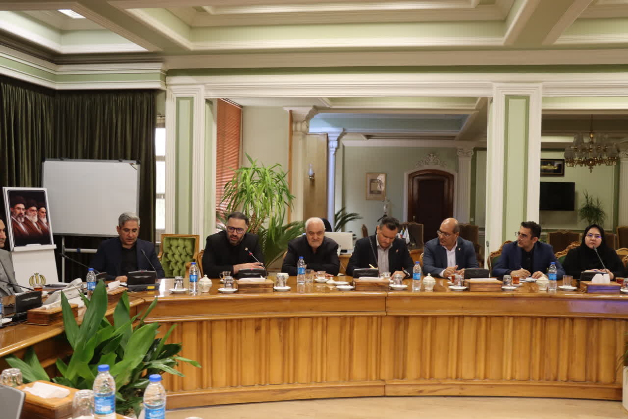 تفاهم نامه اعطای کمک‌های فنی و اعتباری برای یارانه سود و کارمزد بانکی تسهیلات گردشگری در خراسان رضوی امضا شد