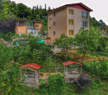گردشگری پایدار در شانه‌تراش؛ پیوند میان اقتصاد محلی و میراث ناملموس /حفظ سبک زندگی سنتی، بزرگترین سرمایه روستای شانه‌تراش است
