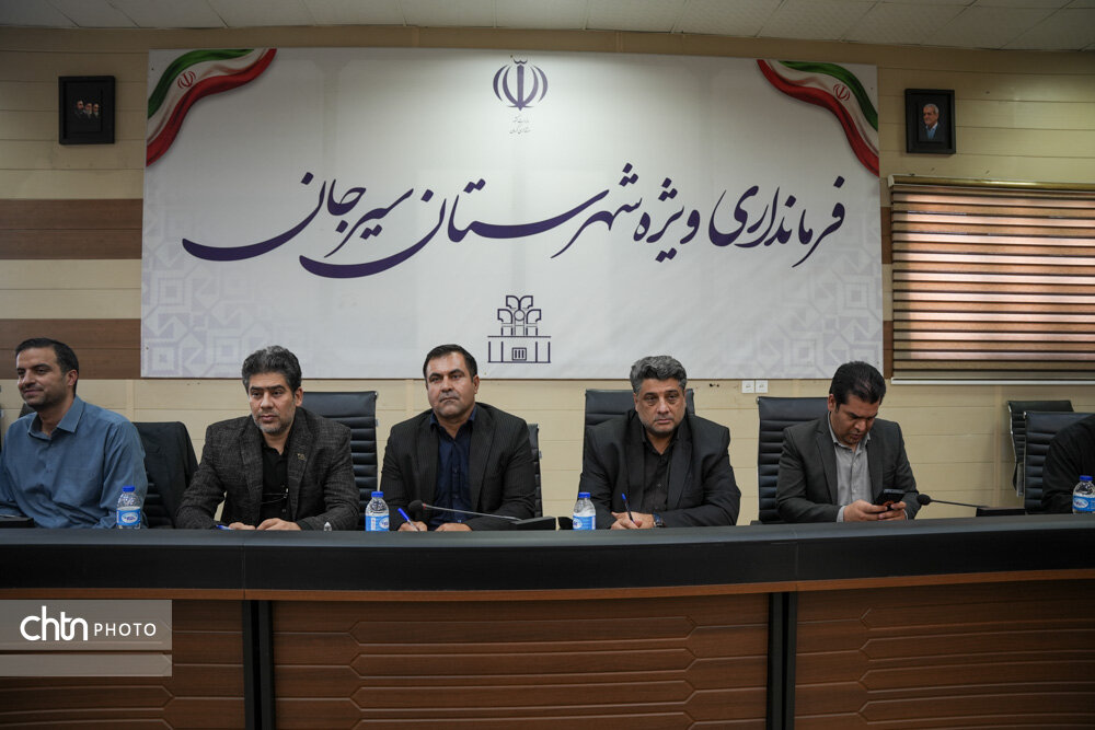 برگزاری نمایشگاه ملی صنایع‌دستی در سالروز ثبت جهانی گلیم شیریکی‌پیچ، برندسازی سیرجان را تقویت می‌کند