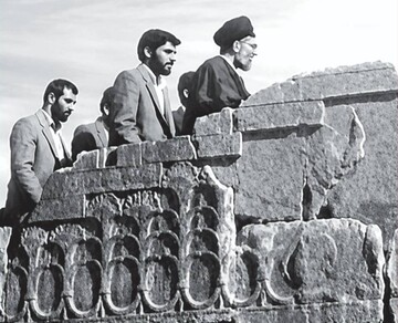 تخت‌جمشید در آینه نگاه رهبر شهید؛ روایتی از پیوند ایران، تاریخ و هویت/ وقتی آیت‌الله خامنه‌ای از هویت ایران و سرنوشت تاریخ نوشت
