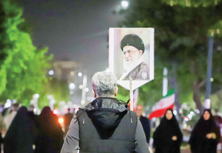 تمام ظرفیت اقامتی خراسان‌رضوی در خدمت زائران مراسم تشییع رهبر شهید انقلاب/ تخفیف ۲۰ تا ۵۰ درصدی هتل‌ها و آماده‌باش کامل شبکه اقامتی استان/ سامانه تلفنی ۳۷۰۴۵ به‌صورت ۲۴ ساعته در خدمت زائران خواهد بود 