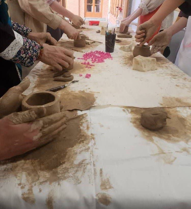 برگزاری دوره‌های رایگان آموزش سفالگری در خانه هنرهای سنتی و صنایع‌دستی آذربایجان‌غربی