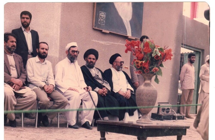 آن ۲۳۷ روزسرنوشت‌ساز / روایت عاشقانه‌ رهبر شهید با مردم سیستان و بلوچستان در دوران تبعید