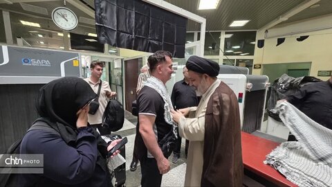 ورود زائران ترکیه‌ای از مرز بازرگان
