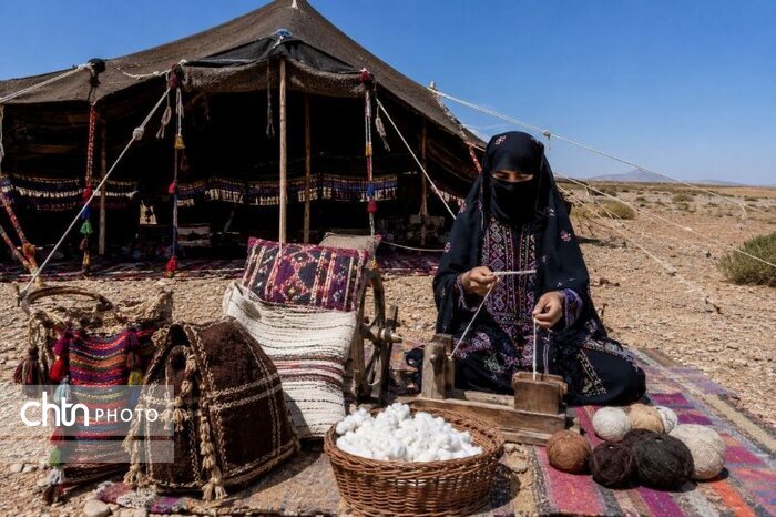 اشتغال پایدار با صنایعدستی و دوخت محلی در خاش/ تقویت اقتصاد روستا با محوریت زنان و مردان هنرمند