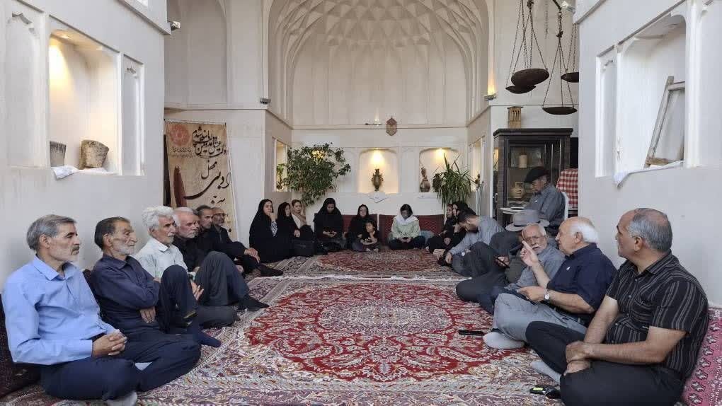 برگزاری نشست بررسی کتاب «سفرنامه ناصرخسرو» در روستای گردشگری ریاب