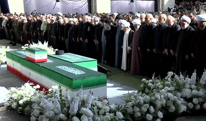 وداع تاریخی در قلب تهران/ نمازِ وحدت؛ روزی که یک ایران در سوگِ رهبرش ایستاد