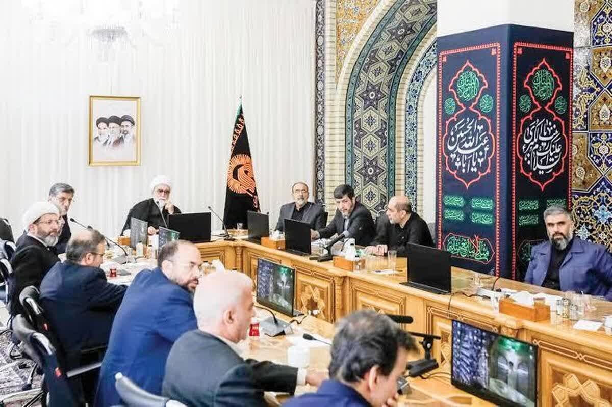 حفظ جریان زیارت در کنار برگزاری تشییع باشکوه رهبر شهید باید در اولویت باشد