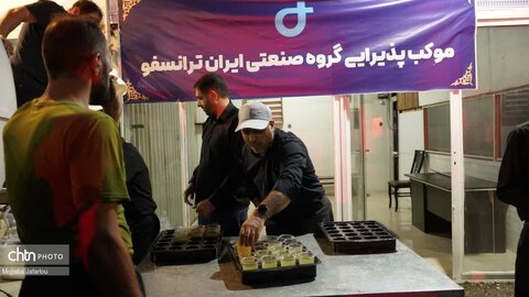 خدمت‌رسانی موکب‌های عوارضی زنجان–قزوین به زائران مراسم تشییع رهبر شهید
