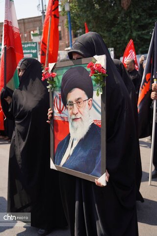 مراسم گرامیداشت و راهپیمایی جاماندگان بدرقه قائد شهید امت همزمان با تشییع پیکر مطهر ایشان در ارومیه