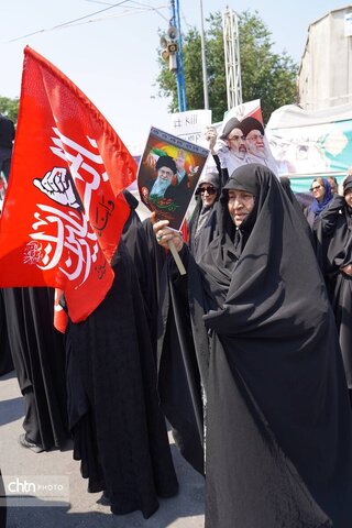 مراسم گرامیداشت و راهپیمایی جاماندگان بدرقه قائد شهید امت همزمان با تشییع پیکر مطهر ایشان در ارومیه
