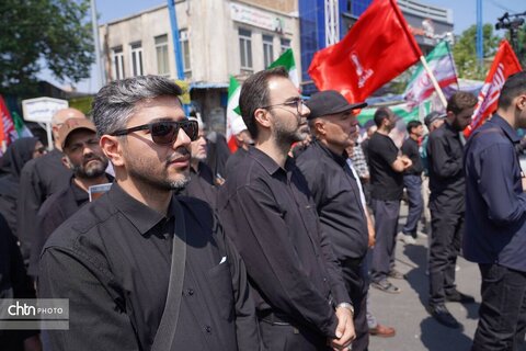 مراسم گرامیداشت و راهپیمایی جاماندگان بدرقه قائد شهید امت همزمان با تشییع پیکر مطهر ایشان در ارومیه