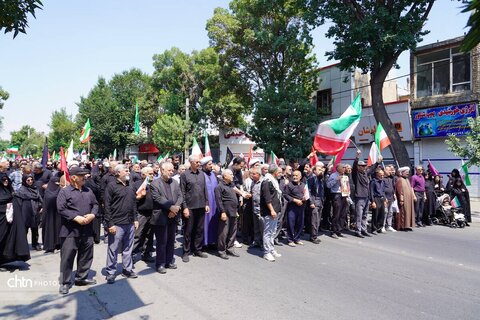 مراسم گرامیداشت و راهپیمایی جاماندگان بدرقه قائد شهید امت همزمان با تشییع پیکر مطهر ایشان در ارومیه