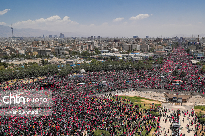 مراسم تشییع پیکر مطهر آقای شهید ایران