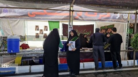 گزارش تصویری از میزبانی گرم شهرستان رباط کریم از زائران مراسم تشییع قائد امت