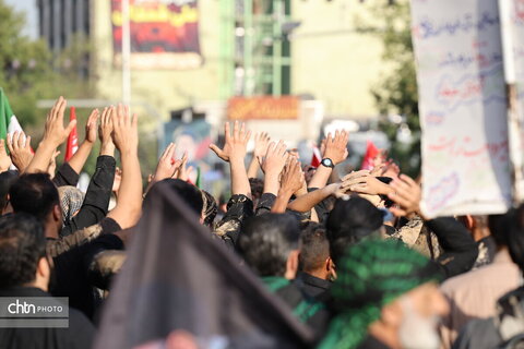حضور کارکنان اداره کل میراث فرهنگی استان اصفهان در تشییع پیکر مطهر رهبر انقلاب